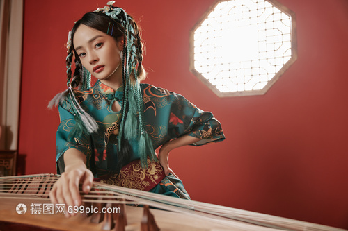 雅韻新傳 當國風美女邂逅古箏，專業(yè)攝像如何定格東方美學